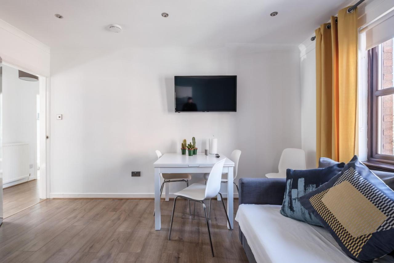 The Douglas - Spacious 2 Bed Apartment In Uddingston Exterior foto